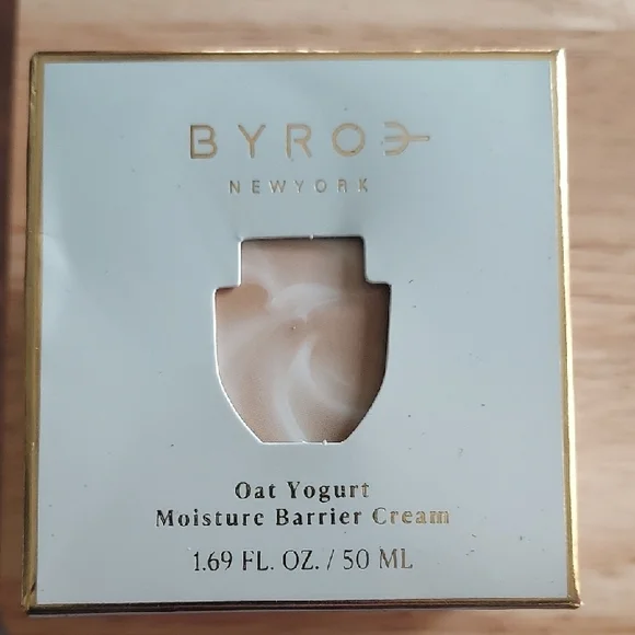 Cream Moisturizer with Oat Yogurt for Skincare - Picture 1 of 5